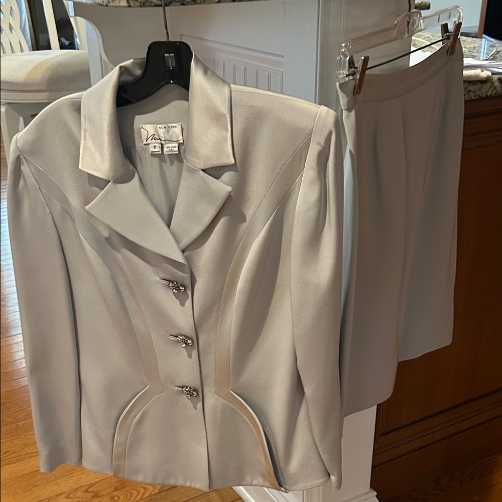 Nina Women's Elegant Gray Blazer and Skirt Set
